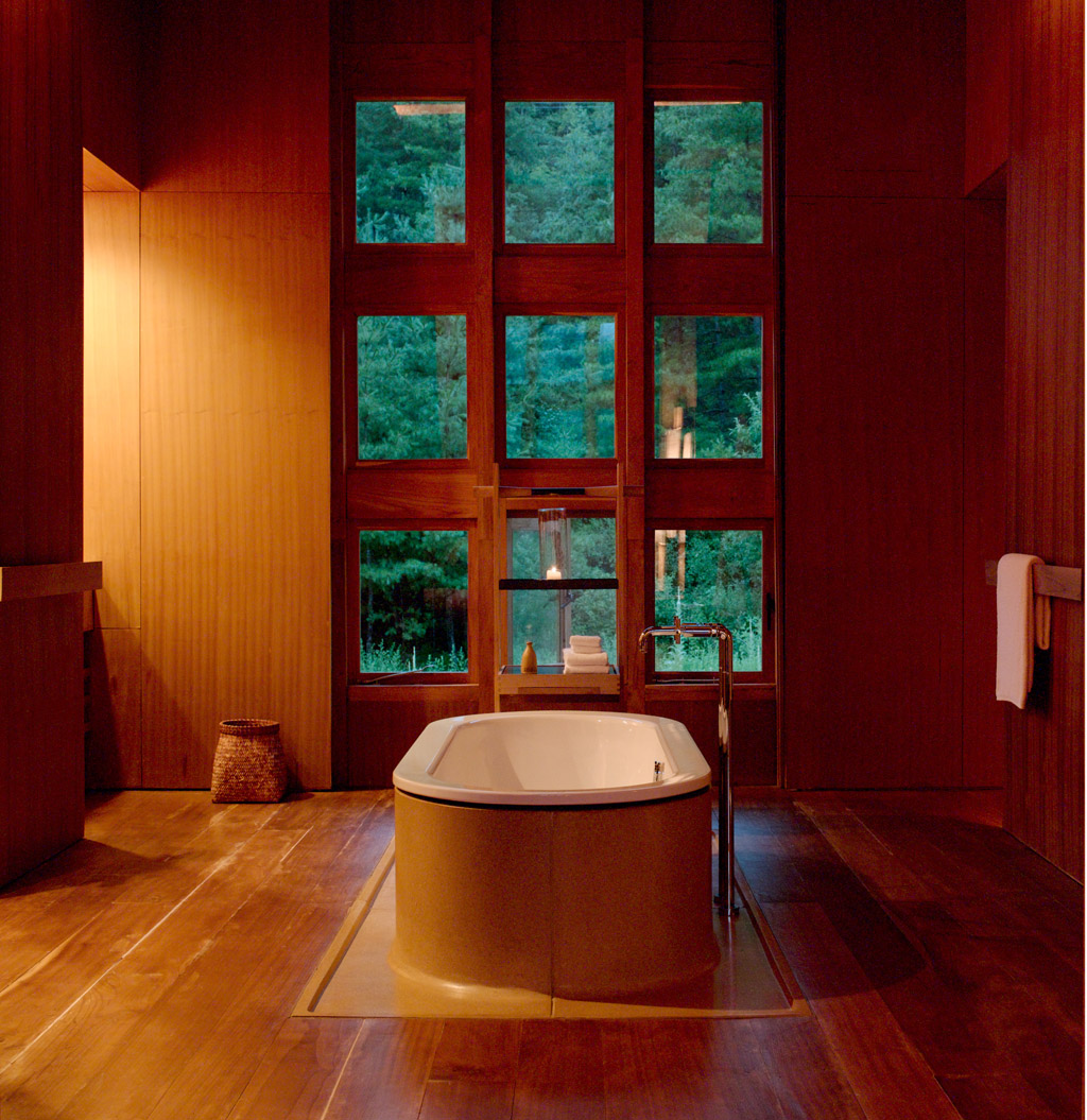 Paro Suite Bathroom