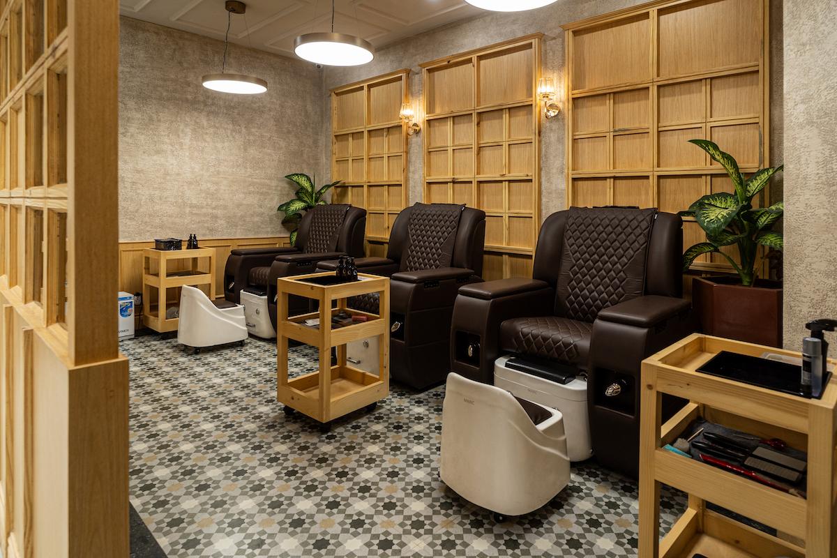 Looks Salon Marks a Significant Milestone with Grand Openings in Goregaon and Powai-Image 2