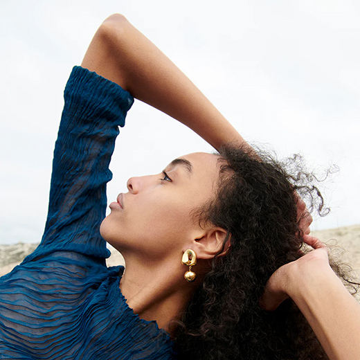 The Bold Return of Statement Pieces Maximalist Jewellery Takes Center Stage-Image 3