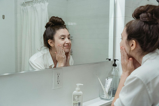 Essential Products And Techniques You Need To Consider If You Have Dry Skin-Image 1
