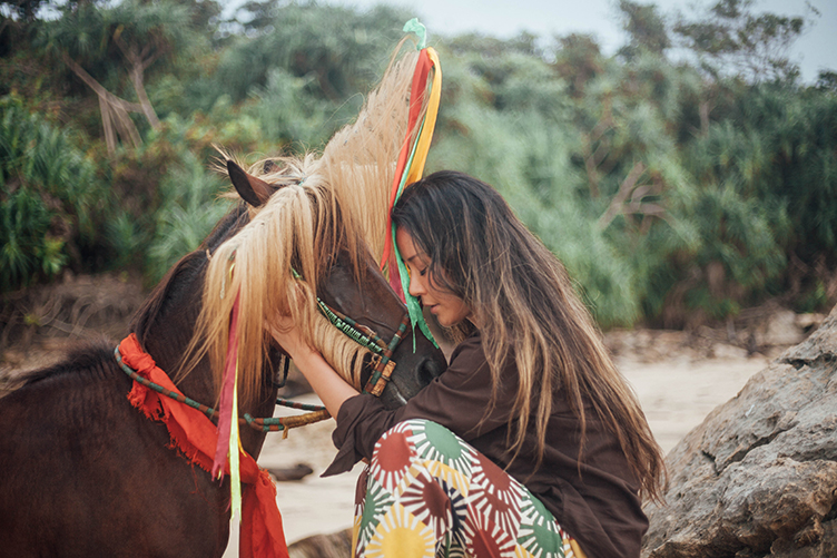 Healing with Horses at NIHI Sumba