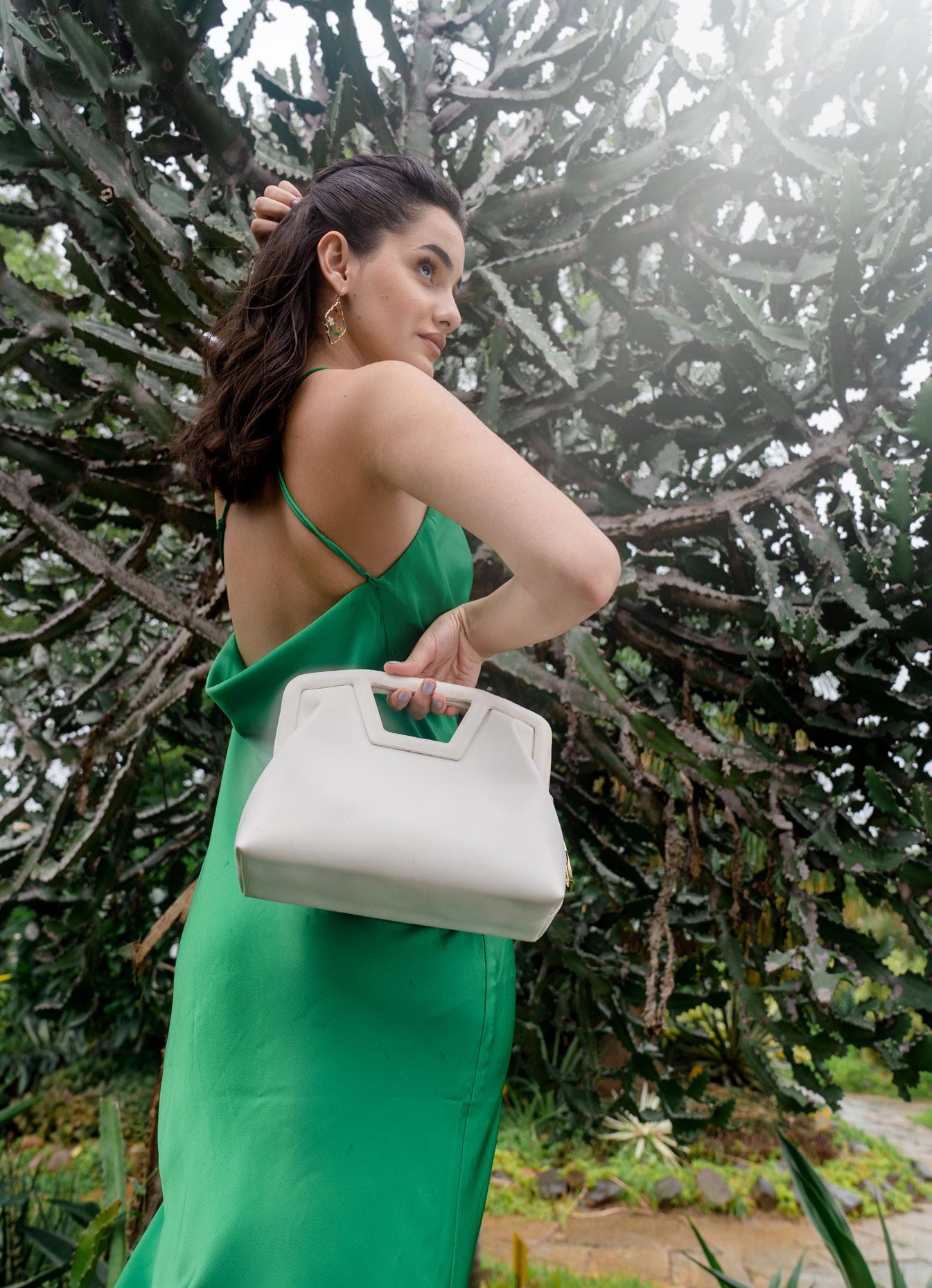 Marhen.j Uses Apple Skin To Make Eco-Friendly Bags, Looks Just Like Re –  KLOFT AUSTRALIA