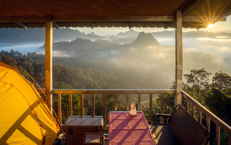 A Home in the Hills Why are Travellers Opting for Homestays-Cover Imgae