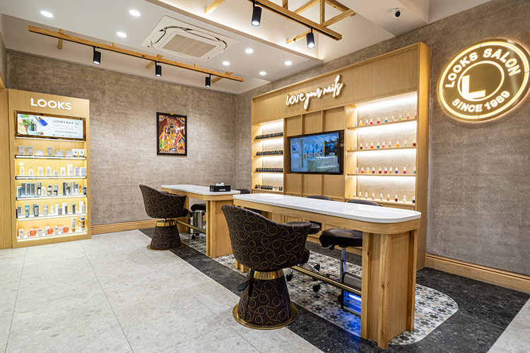 Looks Salon Marks a Significant Milestone with Grand Openings in Goregaon and Powai-Image 2
