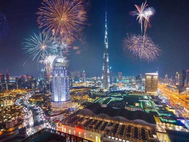 Best Places to Celebrate New Year's Eve in Dubai-Cover Image