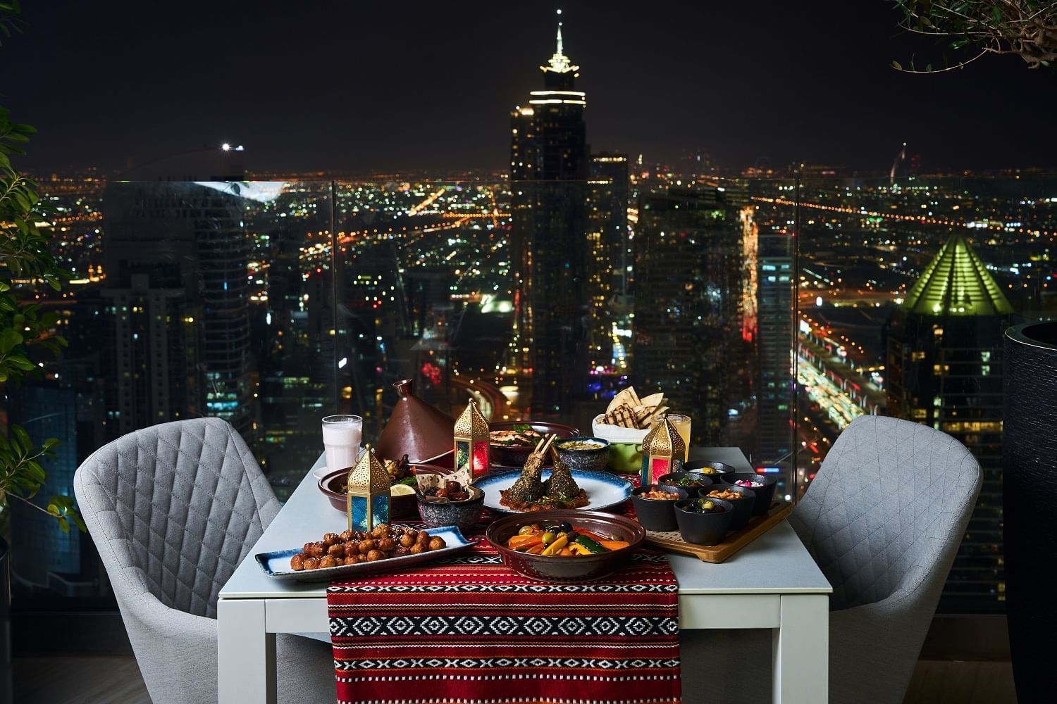 Top 10 Luxurious Places for Ramadan Iftar & Suhoor-Image 3